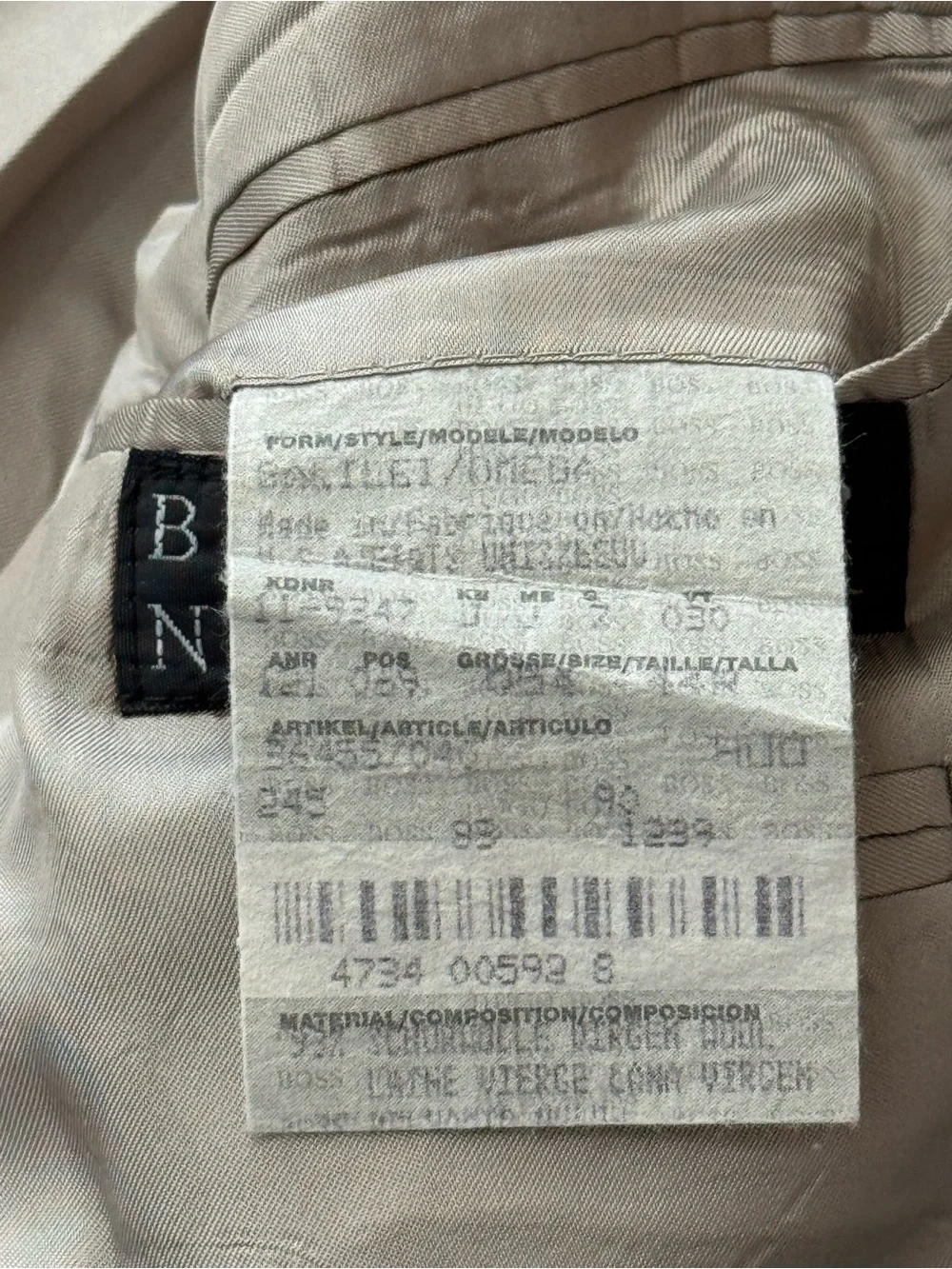 Vintage Hugo Boss Light Olive Sport Coat with Cream Lining